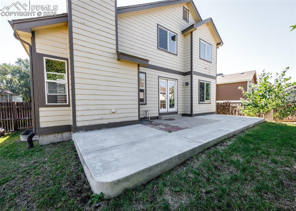 Image 45 of 48: Back of Structure