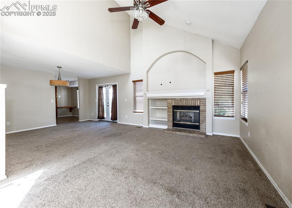 Image 5 of 48: Living Room