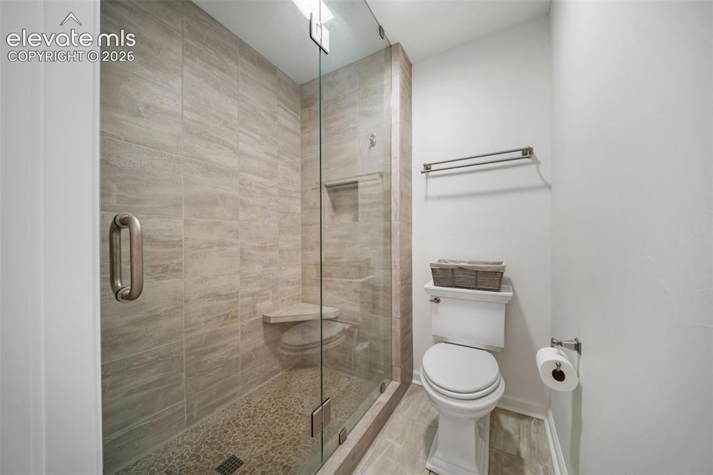 Image 41 of 49: Bathroom