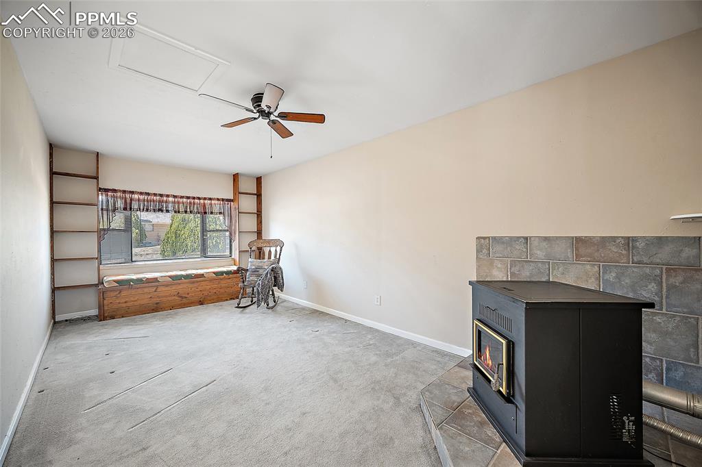 Image 10 of 24: Sitting Room