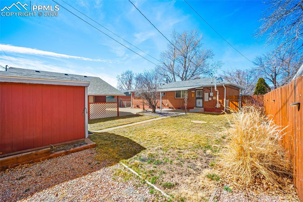 Image 18 of 24: Back of Structure