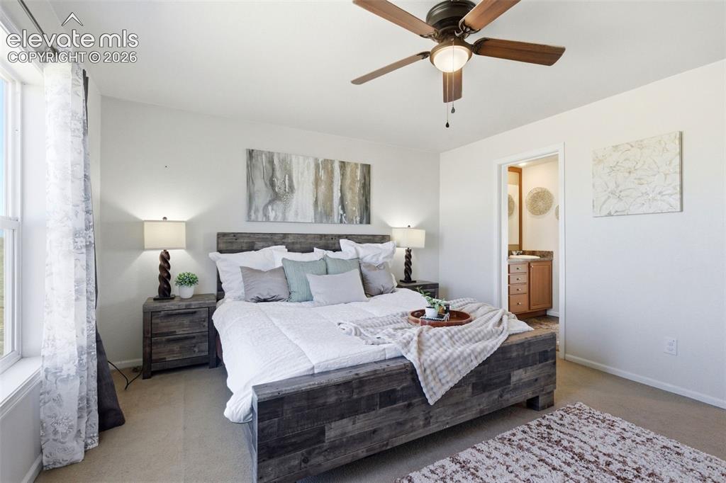 Image 19 of 43: Bedroom