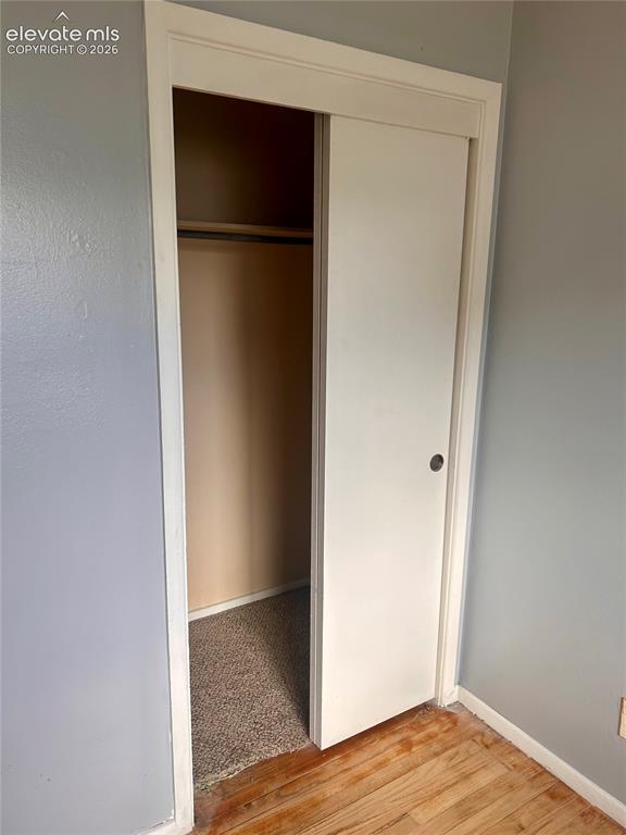 Image 10 of 12: Closet