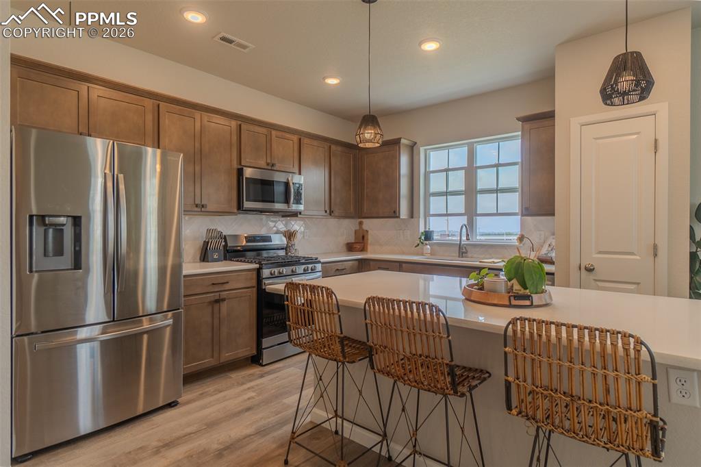 Image 12 of 31: Kitchen