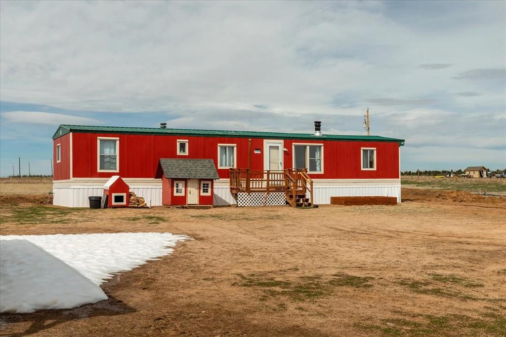 Image 28 of 48: Front of Structure