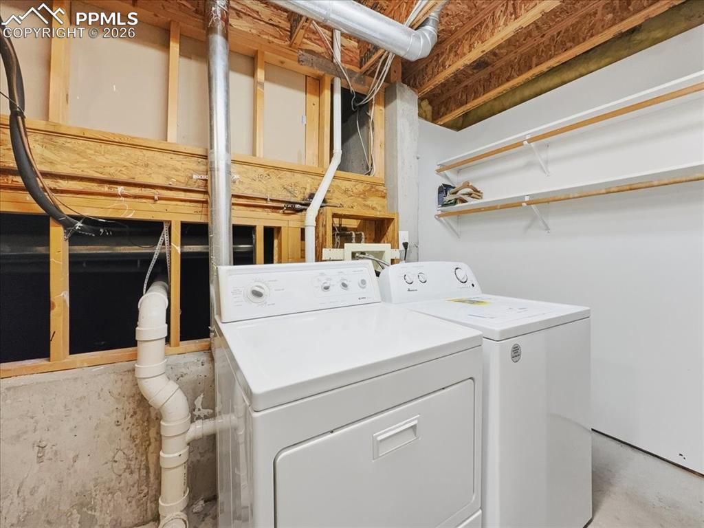 Image 34 of 37: Laundry