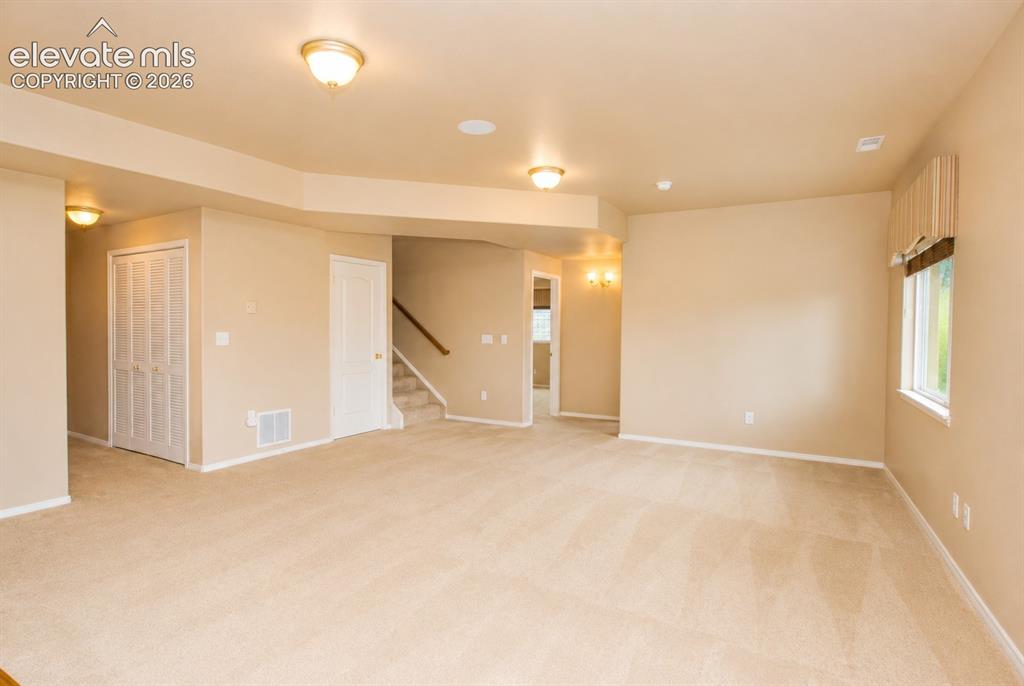 Image 32 of 49: Family Room