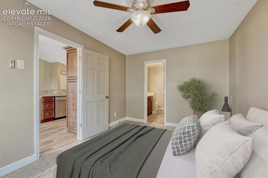 Image 18 of 50: Virtually staged owner