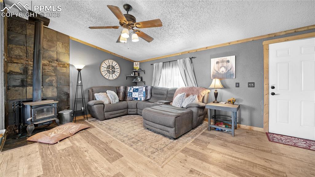 Image 8 of 35: Living / great room