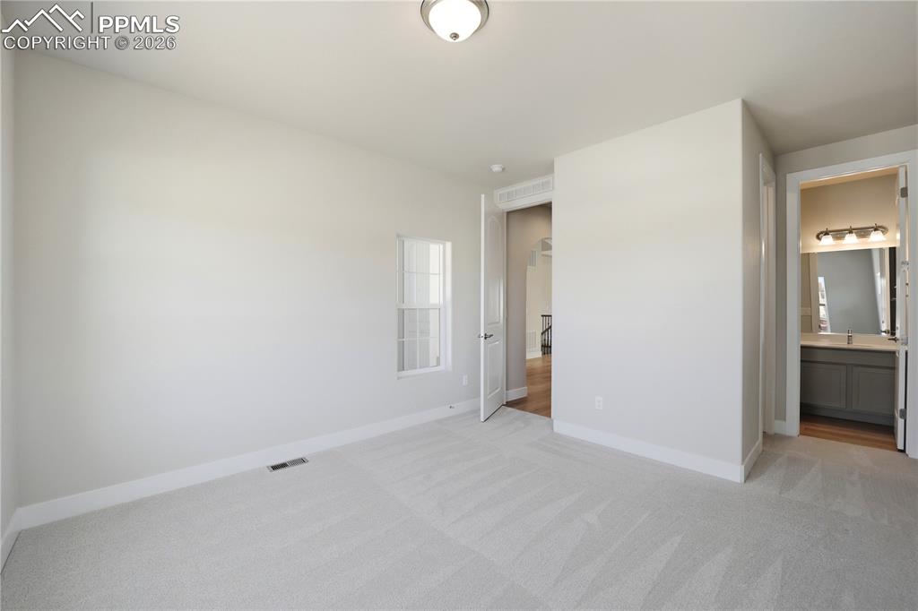 Image 9 of 41: Bedroom