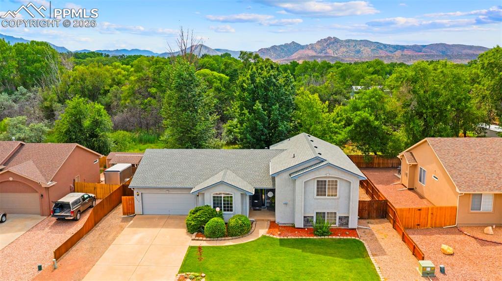 Image 34 of 36: Front of Structure