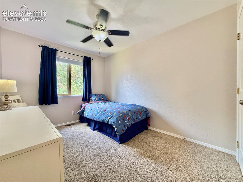 Image 12 of 20: Bedroom