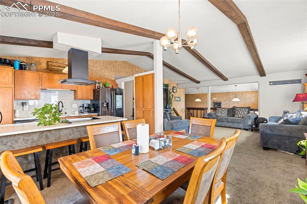 Image 12 of 40: Dining Area