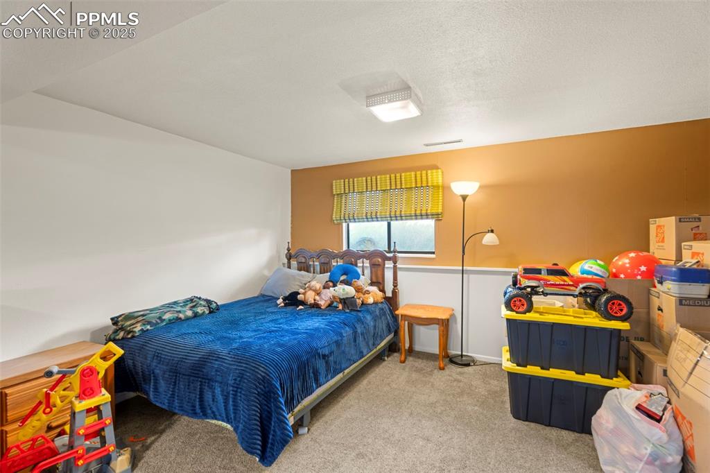 Image 16 of 40: Bedroom