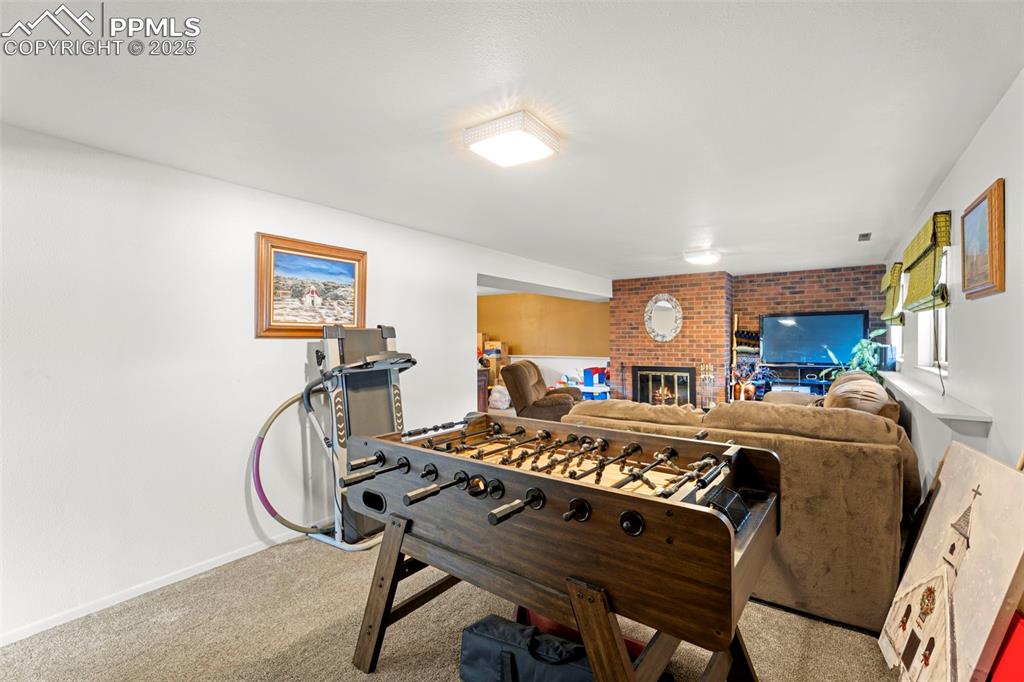 Image 29 of 40: Game Room