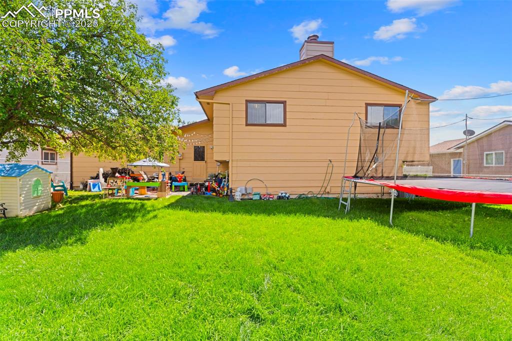 Image 31 of 40: Back of Structure