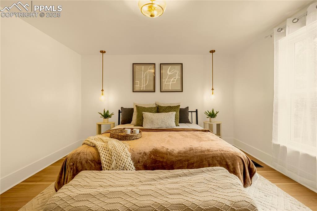 Image 35 of 50: Primary