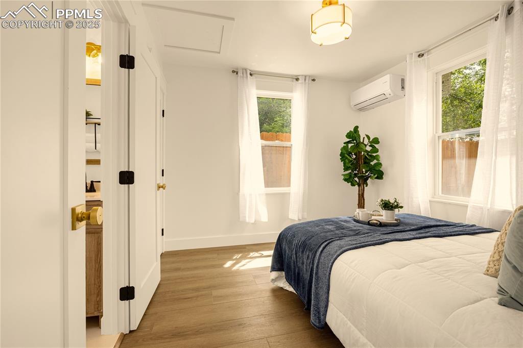 Image 45 of 50: Cottage Bedroom