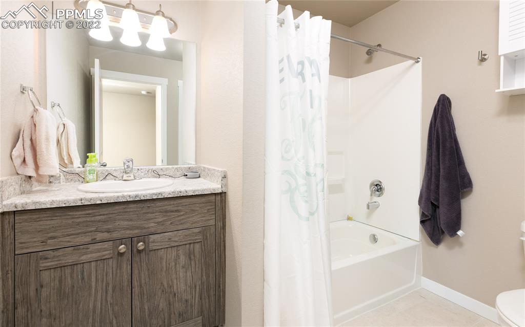 Listing 5823850, Image 12 of 24