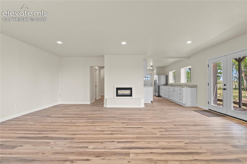 Image 11 of 45: Living Room