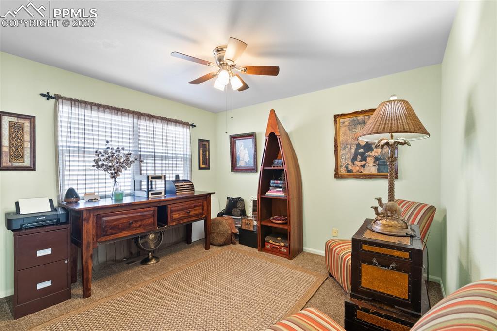 Image 22 of 36: Bedroom