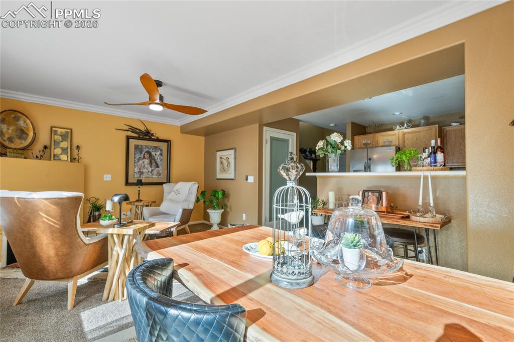 Image 9 of 36: Dining Area