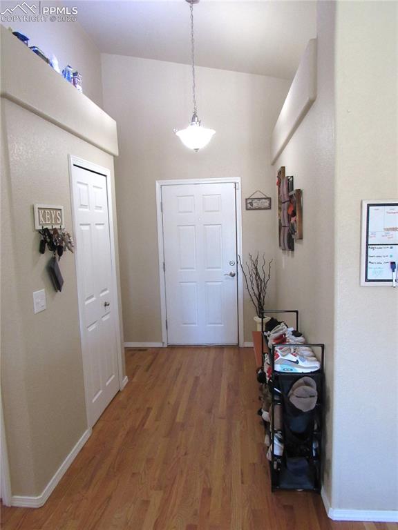 Image 3 of 29: Entry