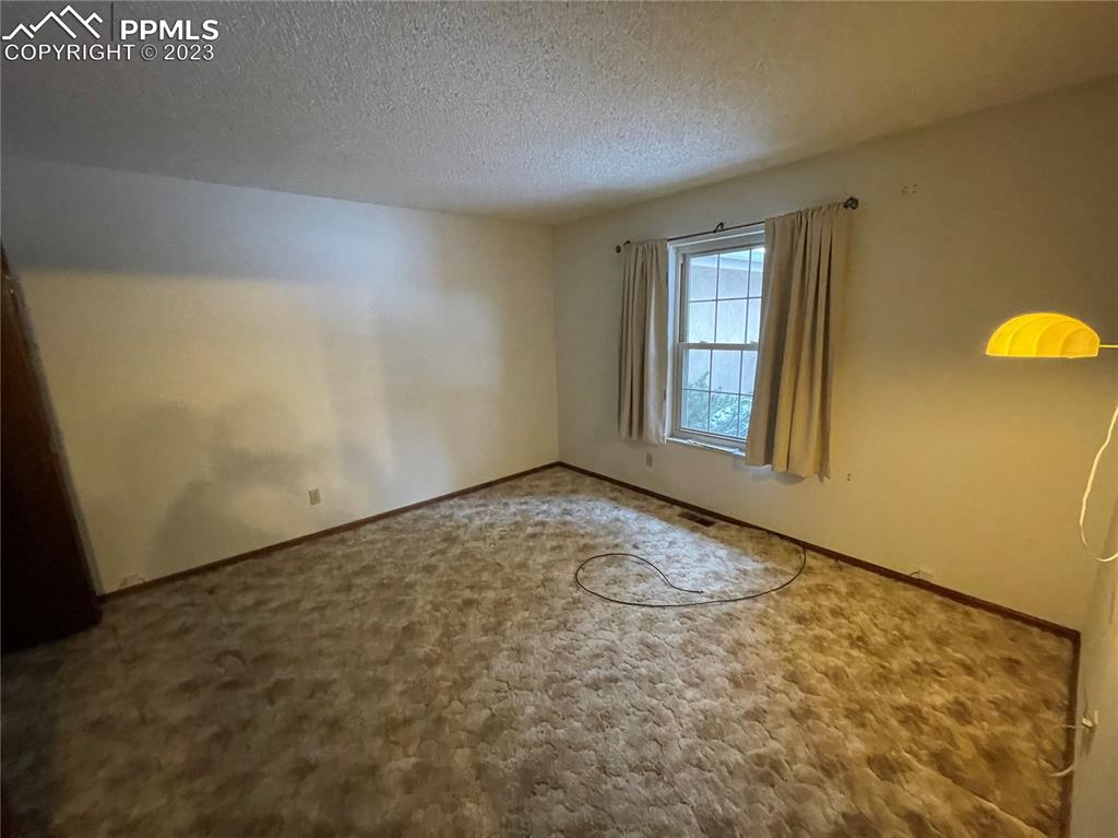 Listing 5833734, Image 15 of 25