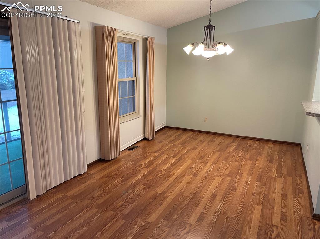 Listing 5833734, Image 4 of 25