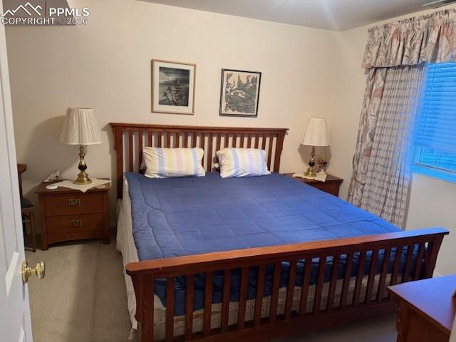 Image 10 of 16: Bedroom