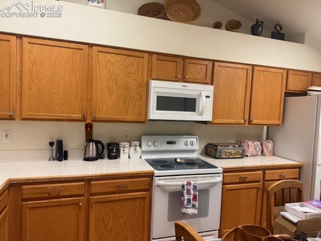 Image 3 of 16: Kitchen