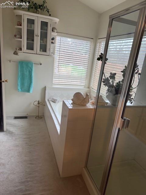 Image 8 of 16: Bathroom