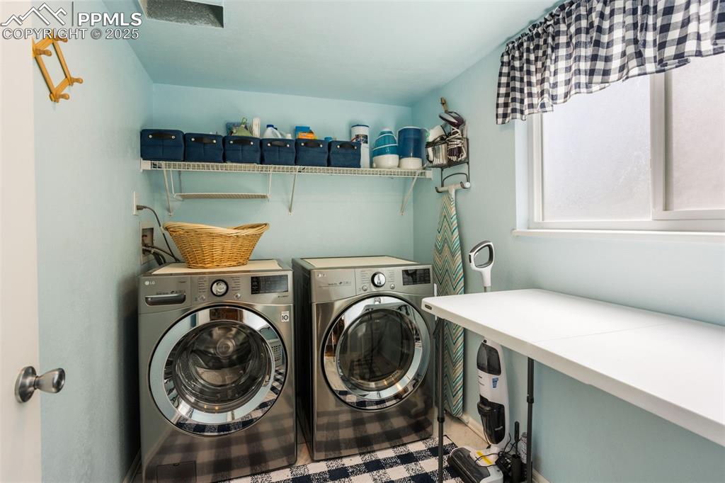 Image 17 of 46: Laundry