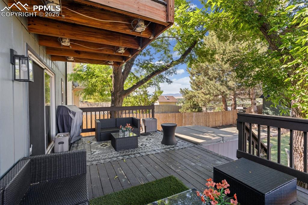 Image 39 of 46: Deck