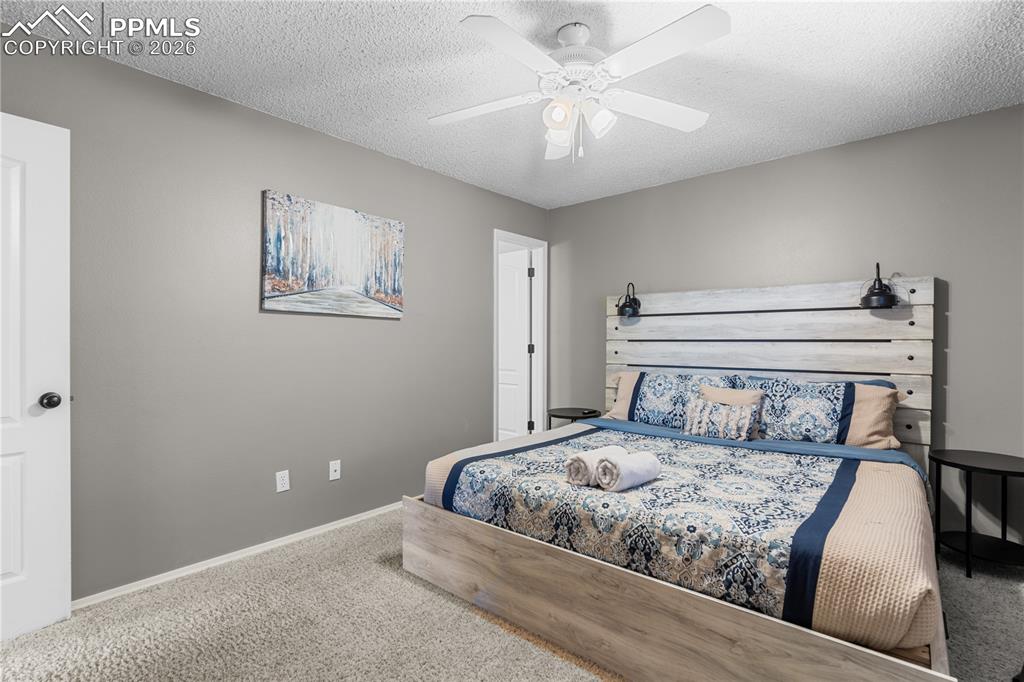 Image 10 of 29: Bedroom