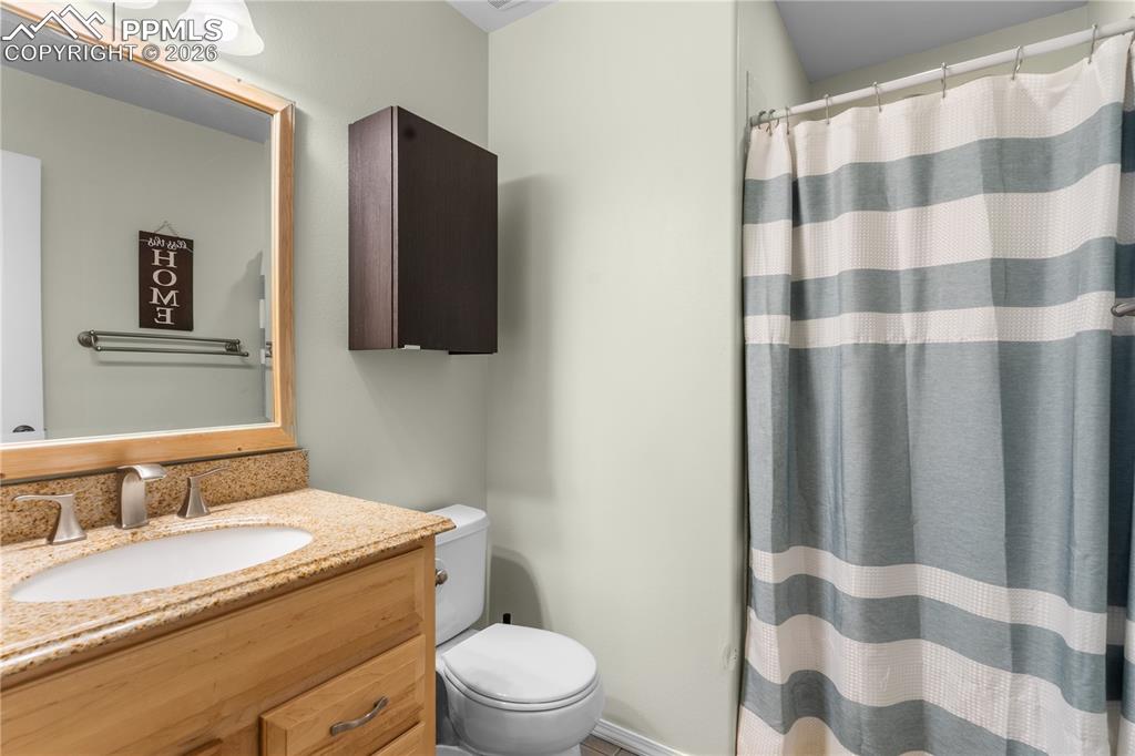 Image 12 of 29: Bathroom