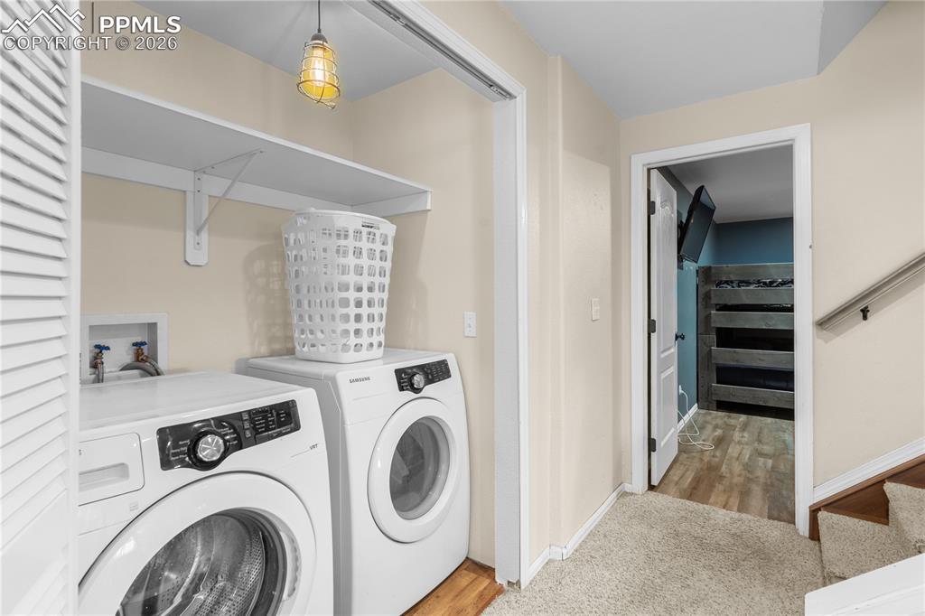 Image 19 of 29: Laundry