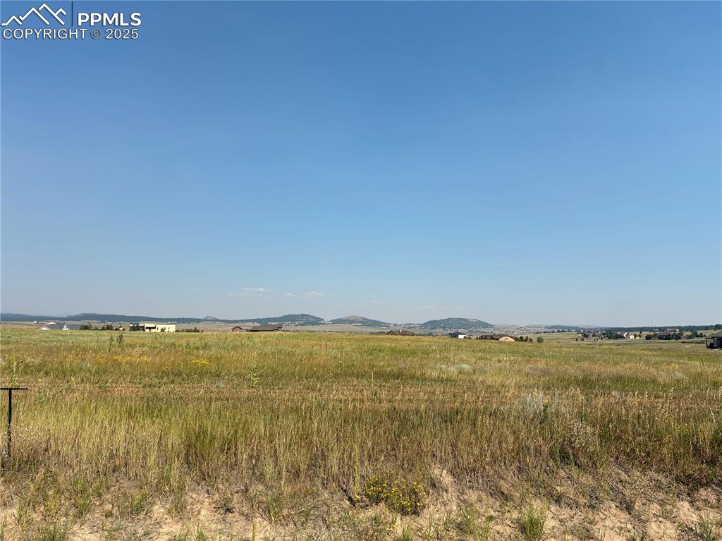 Image 5 of 5: View