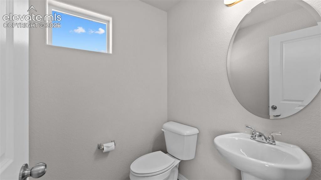 Image 14 of 29: Bathroom