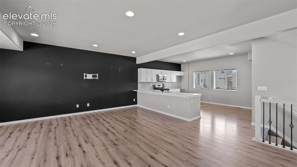 Image 5 of 29: Living Room