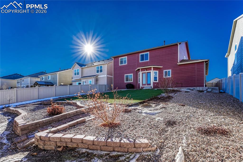 Image 29 of 31: Back of Structure