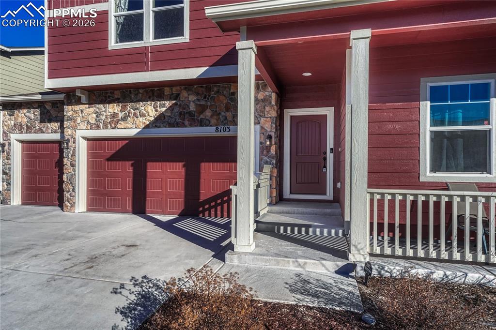 Image 6 of 31: Entry