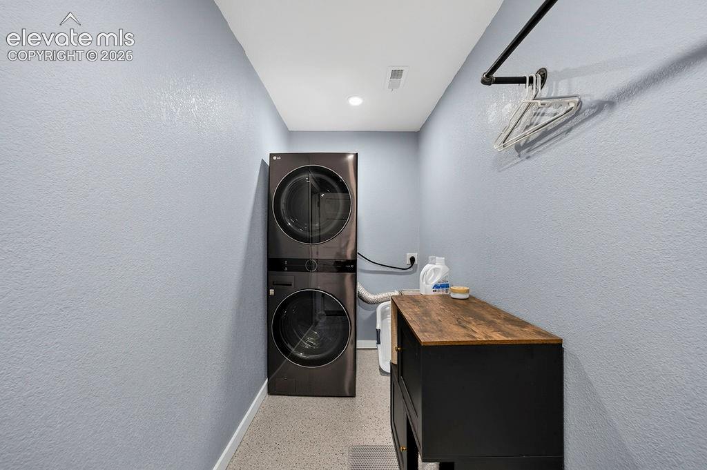 Image 36 of 50: Lower level laundry