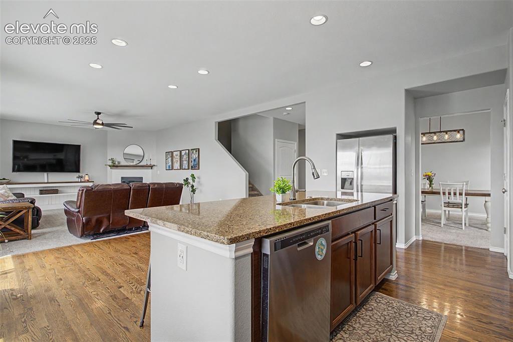 Image 8 of 43: Kitchen