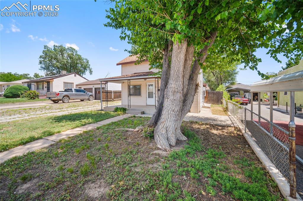 Image 3 of 32: Front of Structure