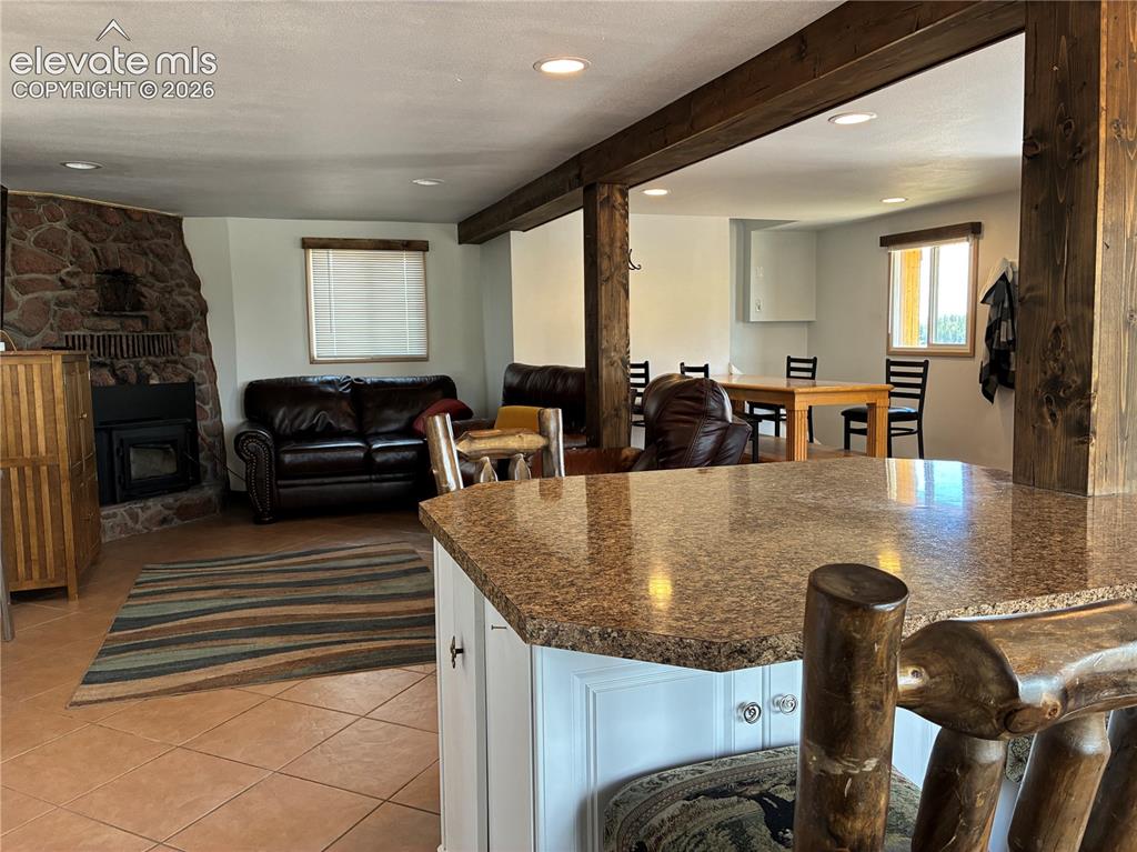 Image 9 of 23: Kitchen