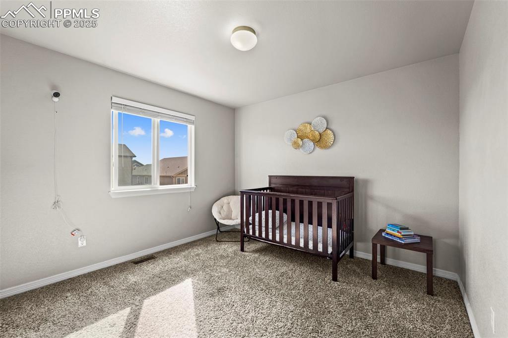 Image 17 of 29: Bedroom