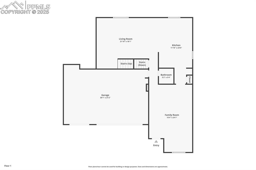 Image 50 of 50: View of floor plan / room layout