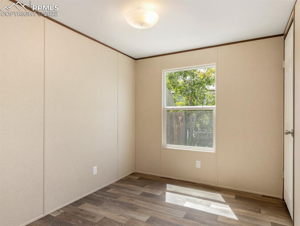 Listing 5848878, Image 17 of 37