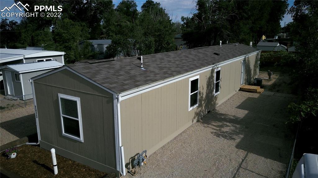Listing 5848878, Image 25 of 37